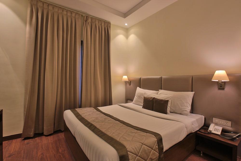 Regale 3* New Delhi