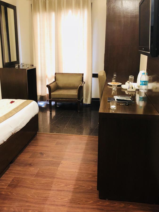 Regale Inn 3*